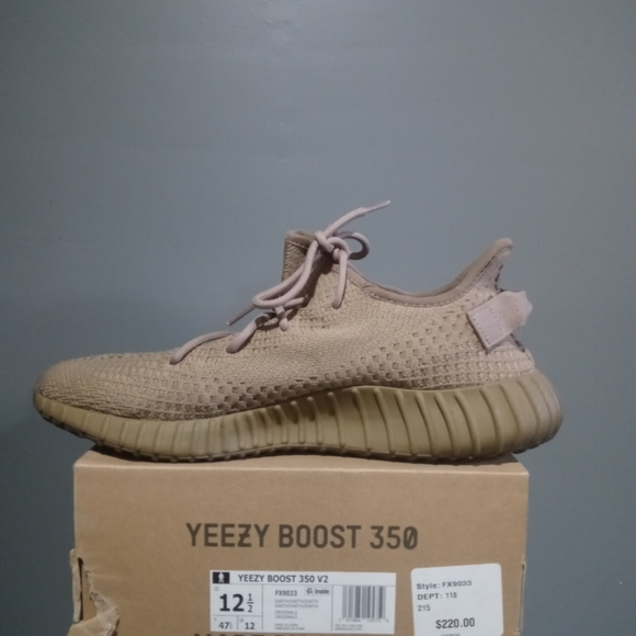 YEEZY BOOST 350 V2 **100% AUTHENTIC*** - Picture 2 of 8